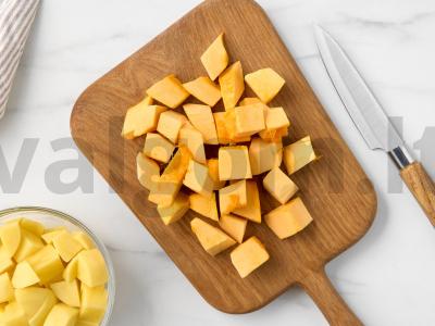 Vištiena su bulvėmis ir moliūgu orkaitėje Žingsnis 3