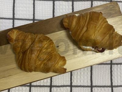 Kruasanai su švelniu varške iš pieno pagrindine nuotrauka