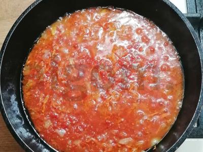 Sultingas sultinys su medžiotojų dešrelėmis Žingsnis 3