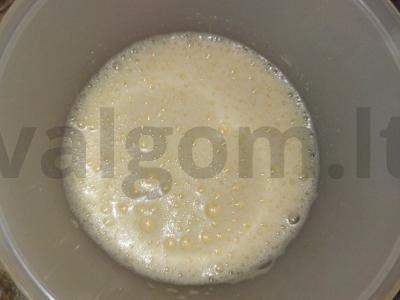 Varškės pyragas su uogiene Žingsnis 3