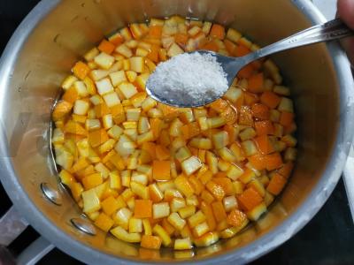 Apelsinų žievelių cukatai Žingsnis 2