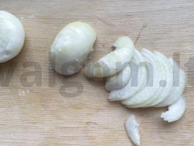 Keptas jūros liežuvis su svogūnais Žingsnis 2