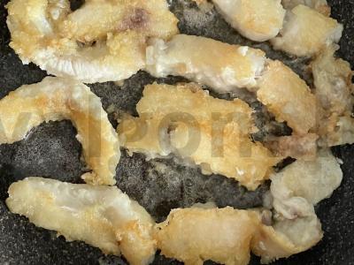 Keptas jūros liežuvis su svogūnais Žingsnis 7