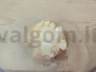 Varškės masė su braškėmis ir šokoladu Žingsnis 2