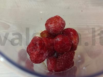 Varškės masė su braškėmis ir šokoladu Žingsnis 3