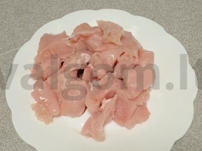 Orkaitėje kepti vištienos krūtinėlės šašlykai, marinuoti padaže Žingsnis 2