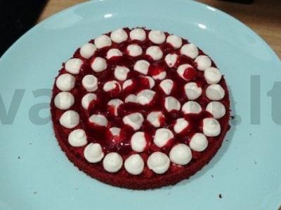 „Raudonas tortas“ su braškėmis Žingsnis 7
