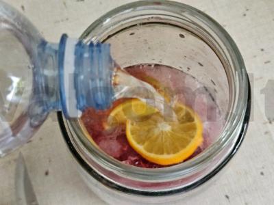 Gaivus limonadas su laimu, citrina ir avietėmis Žingsnis 4