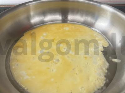 Salotas su daikonu, mėsa ir kiaušiniu Žingsnis 4