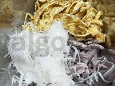 Salotas su daikonu, mėsa ir kiaušiniu Žingsnis 5