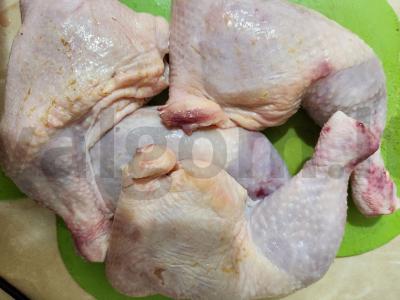 Kepti vištienos šlaunelės Žingsnis 1