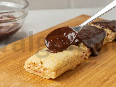 Biskvitiniai mini-rulėliai Žingsnis 8