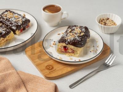 Biskvitiniai mini-rulėliai pagrindine nuotrauka