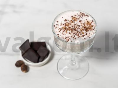 Kokteilis „Brandy Alexander“ pagrindine nuotrauka