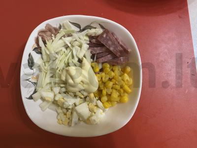 Puikus kopūstų salotas su servelatu Žingsnis 6