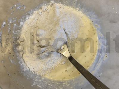 Virti varškės kamuoliukai su sūrio įdaru Žingsnis 2