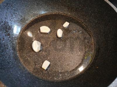 Žuvis grietinėlėje su špinatais Žingsnis 4