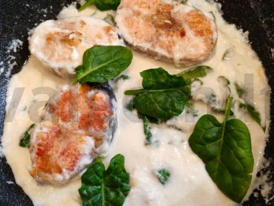 Žuvis grietinėlėje su špinatais Žingsnis 11