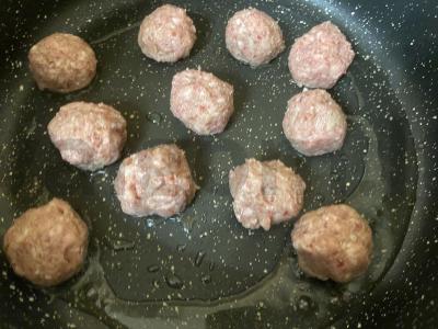 Makaronai-šalmai su mėsos kukuliais grietinės padaže Žingsnis 4