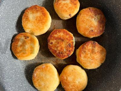 Bulvių zrazai su pievagrybiais Žingsnis 5