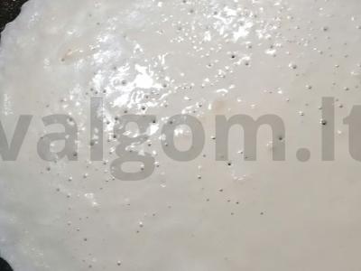 Sūdyti blynai ant pieno išrūgų Žingsnis 3