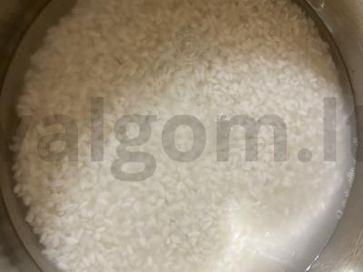 Onigiri su raudonąja ikra Žingsnis 1