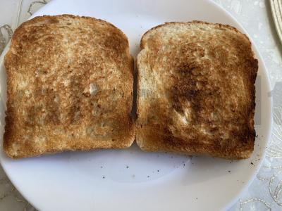 Karšti tostai su kepenėlių paštetu ir sūriu Žingsnis 1