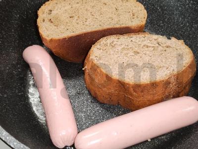 Aštrus dešrainis su dešrele ir dižono garstyčiomis Žingsnis 3