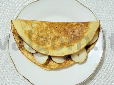 Sotūs blynai su šokoladiniu kremu ir kriauše pagrindine nuotrauka