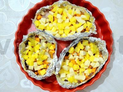 Skani laivelių su daržovėmis ir vištiena po sūrio plutele Žingsnis 4