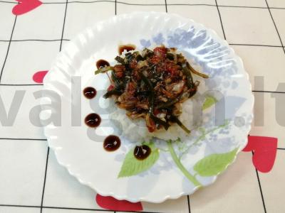 Poke su daržovėmis ir jūros kopūstais pagrindine nuotrauka