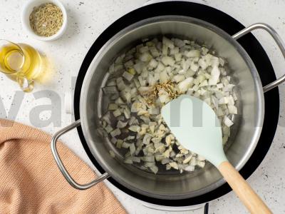 Pupelių ir žiedinio kopūsto tyrės sriuba Žingsnis 2