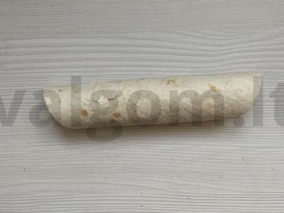 Tortilijų su dešra ir sūriu ritinėliai kiaušinių užpilde Žingsnis 8