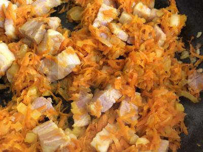 Grikių košė, troškinta su daržovėmis ir šonine Žingsnis 6