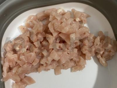 Smulkintos vištienos kotletai su prieskoniais Žingsnis 2