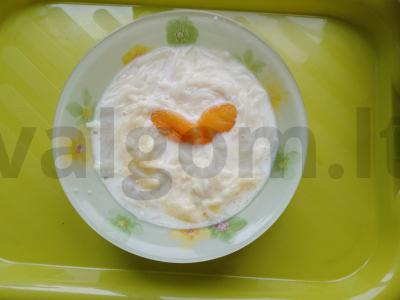 Pieninė makaronų košė pagrindine nuotrauka