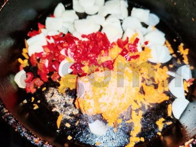 Menkių medalionai daržovių apvalkale Žingsnis 1