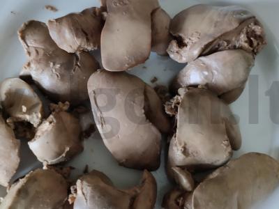 Vištienos kepenėlių ir morkų salotas su sūriu Žingsnis 1