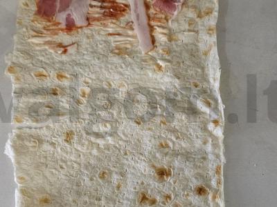 Lavašo vokas su sūriu ir bekonu Žingsnis 2