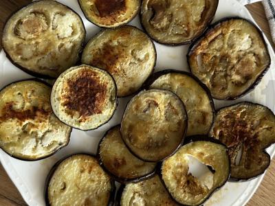 Užkandis iš baklažanų su aštriu sūriu Žingsnis 2