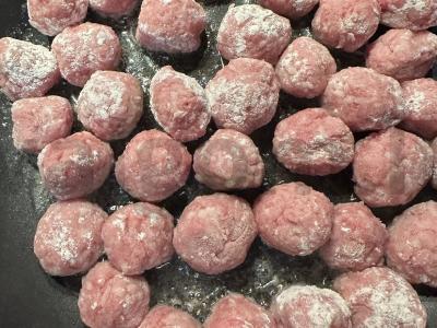 Švelnios kalakutienos kotletai su padažu Žingsnis 4