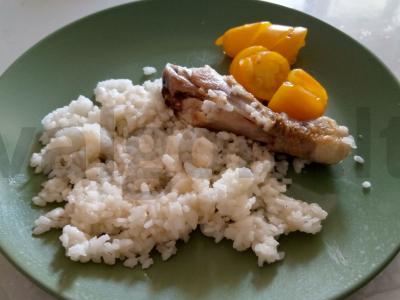 Vištienos blauzdelės ryžiuose pagrindine nuotrauka