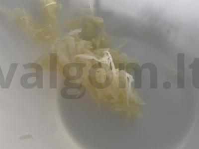 Troškintas rudasis ryžiai su česnaku kaip garnyras Žingsnis 5