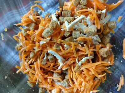 Salotas „Ryškumas“ su vištienos krūtinėle Žingsnis 1