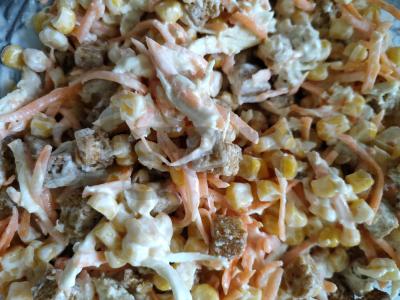 Salotas „Ryškumas“ su vištienos krūtinėle Žingsnis 3