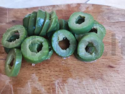 Blynai su alyvuogėmis ir dešra Žingsnis 1