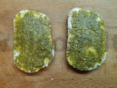 Sumuštiniai su pesto ir marinuotais agurkais Žingsnis 2