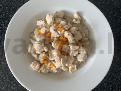 Avižinė košė su vištienos filė pagrindine nuotrauka