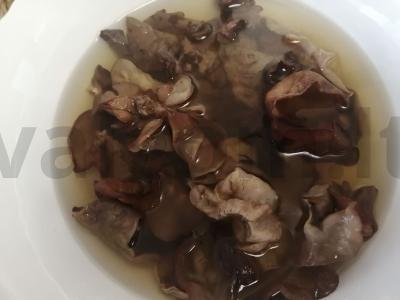 Korejiškai paruošti medžių grybai Žingsnis 3