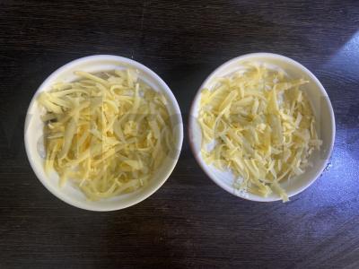 Midijos, keptos grietinėlės-česnako padaže po sūriu Žingsnis 8